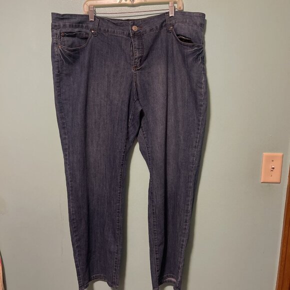 Kardashian Collection Women’s Jeans 24 The Kim Straight - Picture 1 of 9
